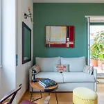 Spacious With Terrace 3 Bedroom, Metroa Battistini