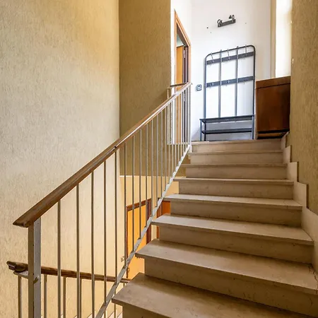 Spacious With Terrace 3 Bedroom, Metroa Battistini Daire Roma