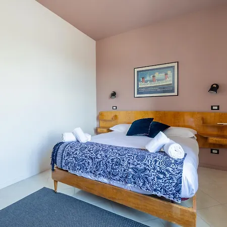 Daire Spacious With Terrace 3 Bedroom, Metroa Battistini