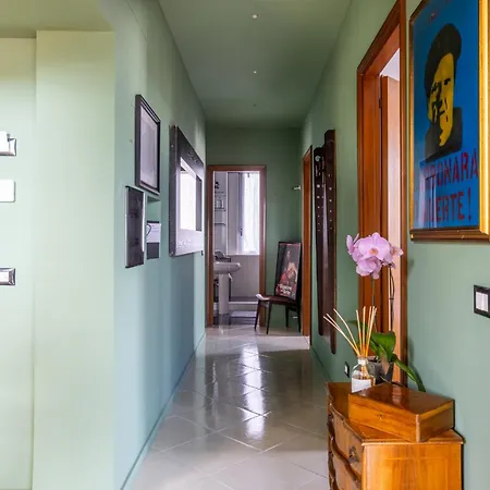 Daire Spacious With Terrace 3 Bedroom, Metroa Battistini Roma