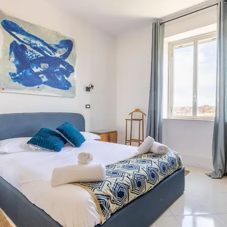 Daire Spacious With Terrace 3 Bedroom, Metroa Battistini Roma