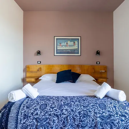 Apartment Spacious With Terrace 3 Bedroom, Metroa Battistini